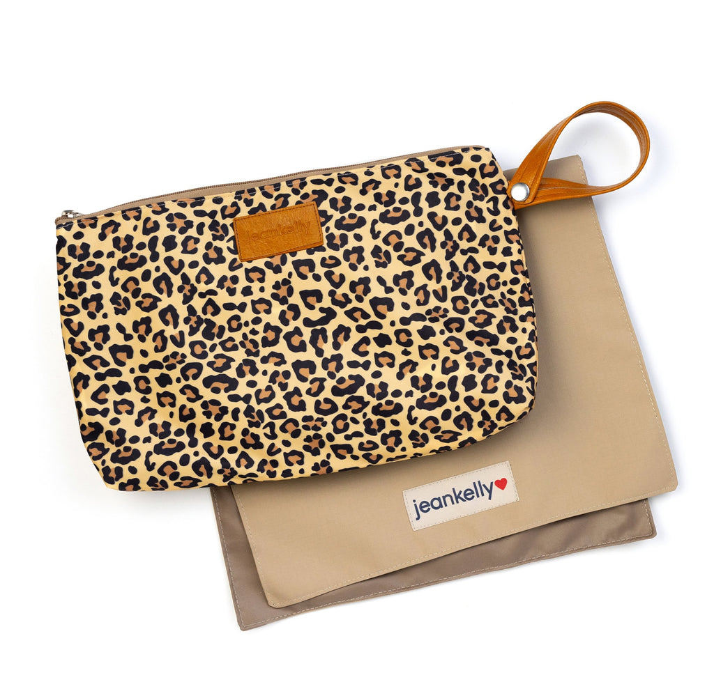 Jeankelly Changing Pouch With Tan Handle - Leopard Print