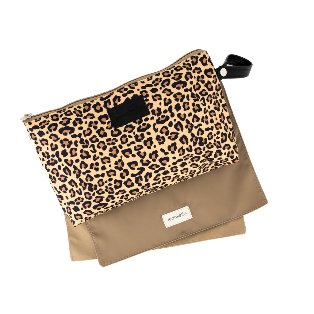 Jeankelly Changing Pouch With Black Handle - Leopard Print