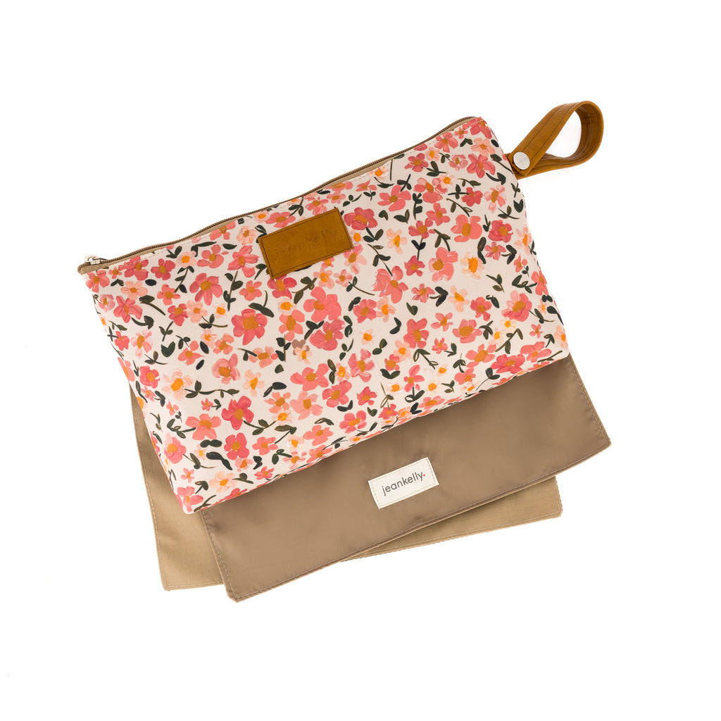 Jeankelly Changing Pouch With Tan Handle - Floral